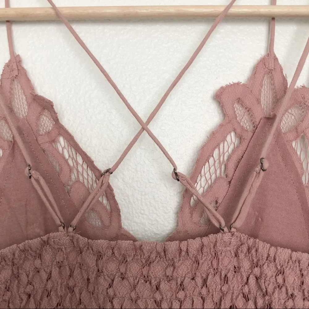 Women’s Pink Lace Spaghetti Strap Dress
